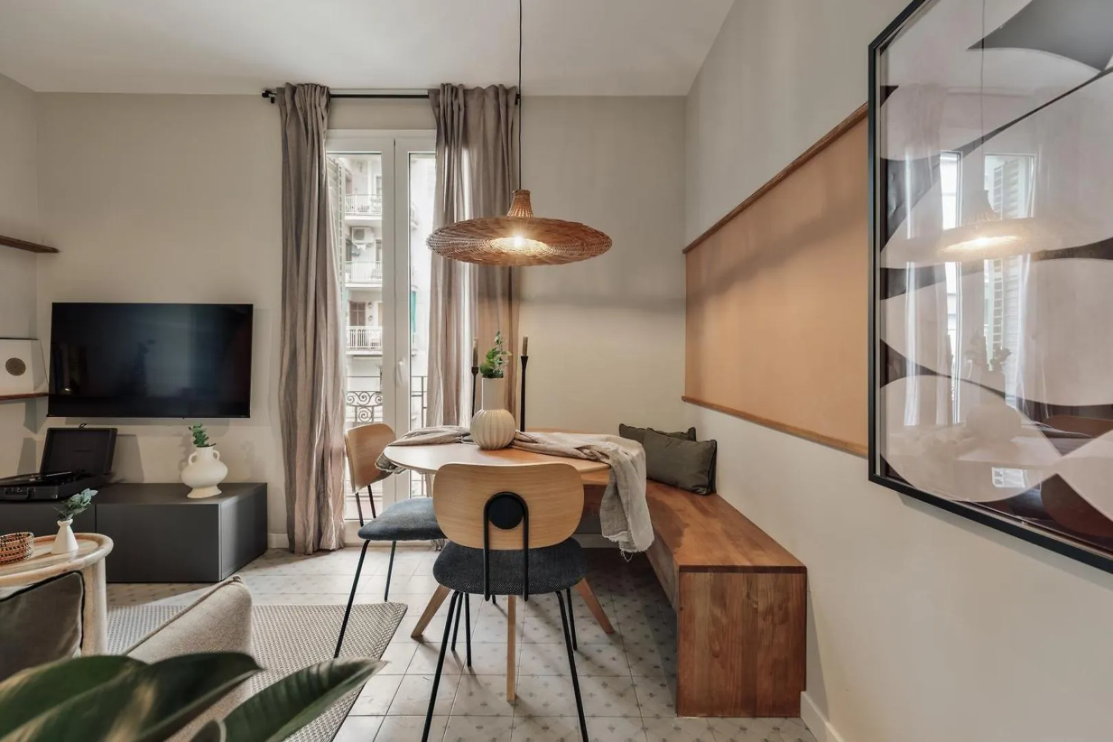 Apartment Yesil - 2 Bedrooms And Office In Sant Antoni Barcelona Spanien